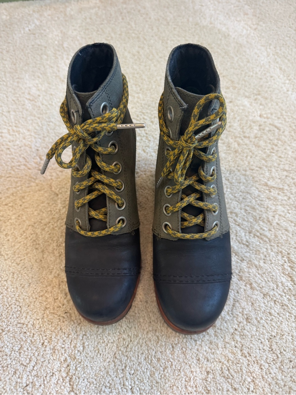 Sorel Premium PDX Wedge Olive Green Canvas & Black Leather Hiking Boots
